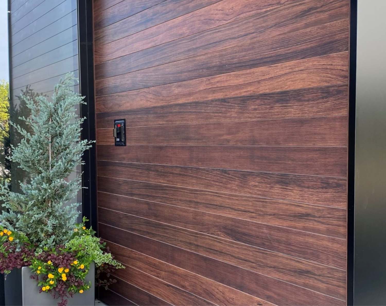 DIZAL Printed Woodgrain Aluminum